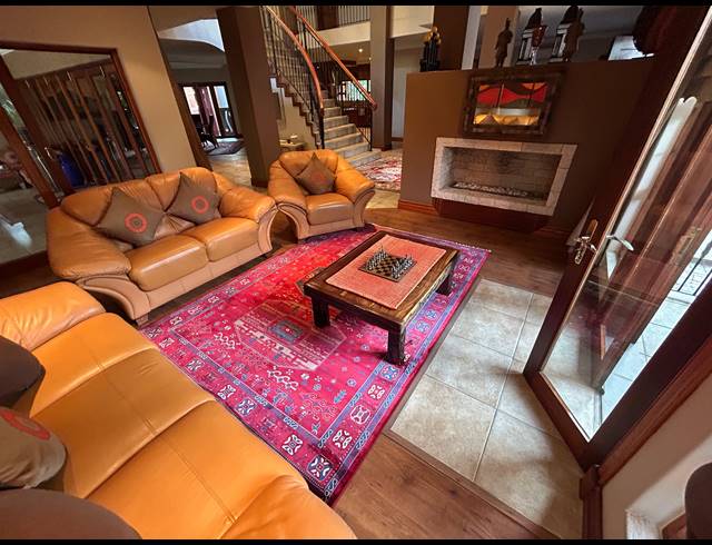 4 BEDROOM FREESTANDING FOR SALE IN RUIMSIG AH